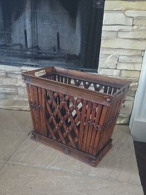 Handcrafted Wooden Lattice Magazine Rack - Brown